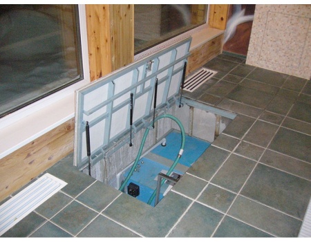 Напольный люк АМО 1100п*900